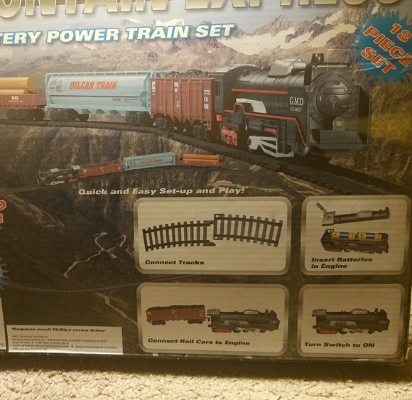 Train Set - Picture 2 of 3